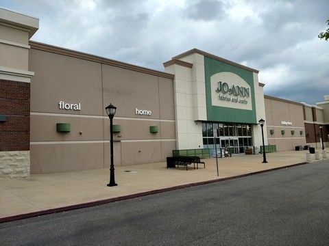 7861-8061 Eastchase Pkwy, Montgomery, AL 36117